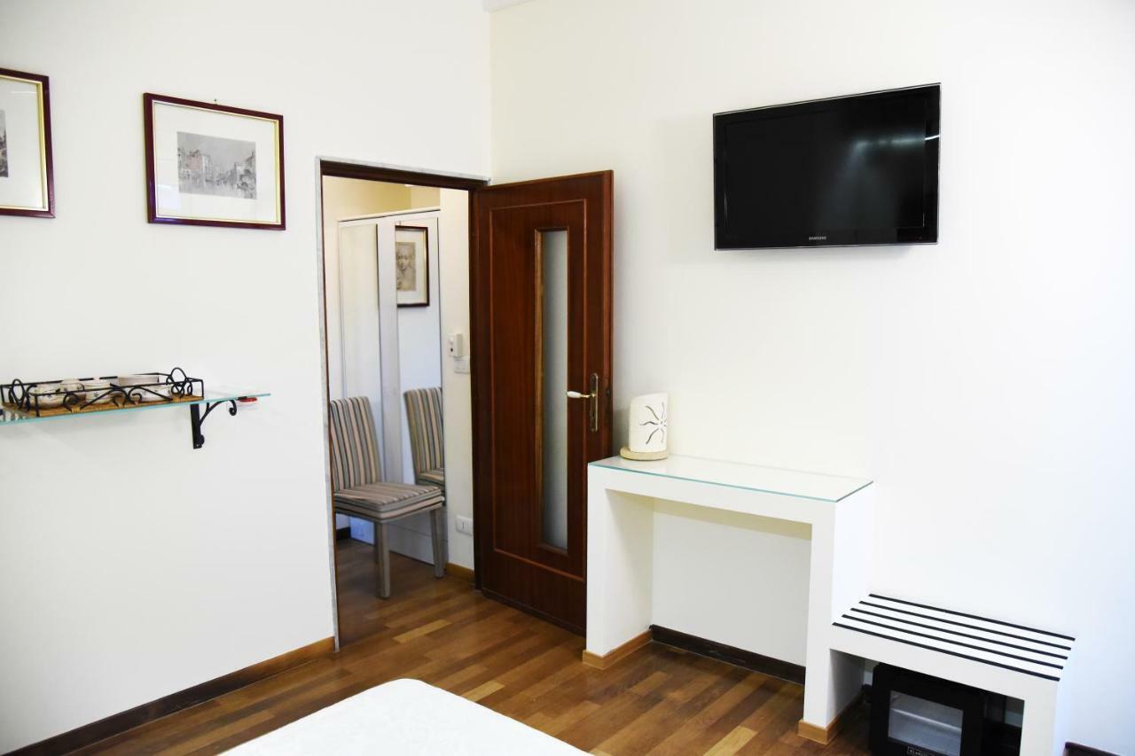 B&B Al Vecchio Glicine Torre Canne Exterior photo